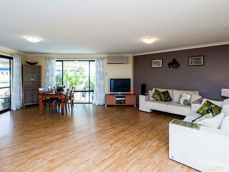 44 Dumaresq Loop, Quinns Rocks WA 6030