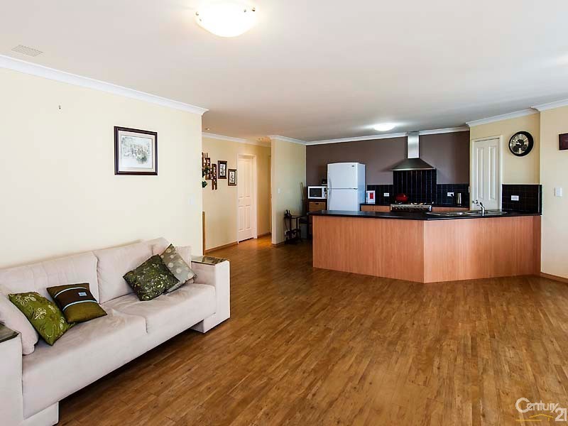 44 Dumaresq Loop, Quinns Rocks WA 6030