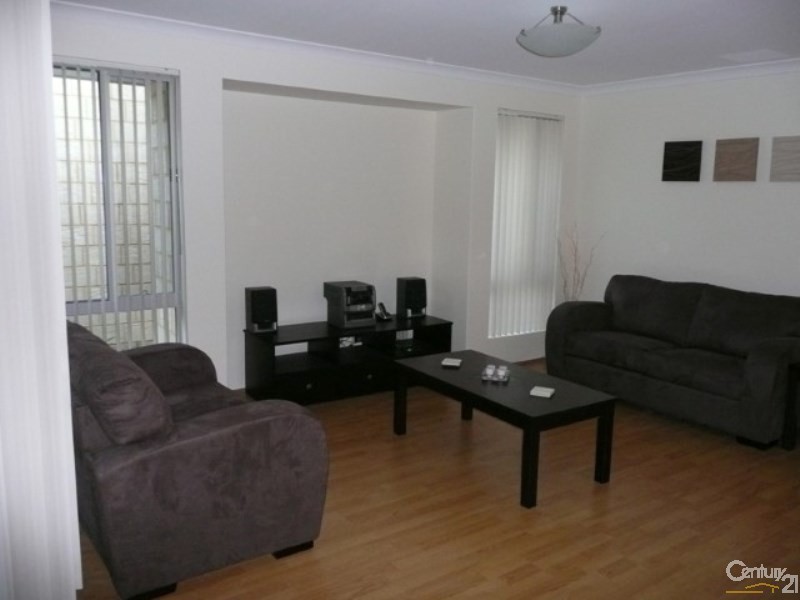8 Grallina Way, Tapping WA 6065