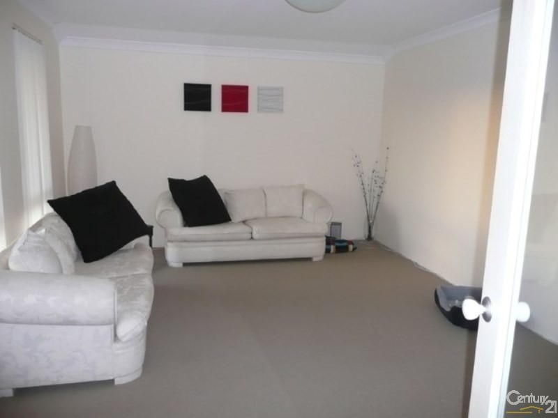 8 Grallina Way, Tapping WA 6065