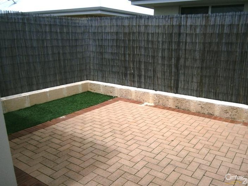 8 Tambelyn Street, Clarkson WA 6030