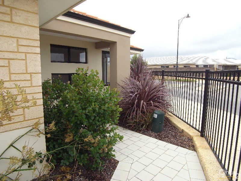 272 Camborne Parkway, Butler WA 6036