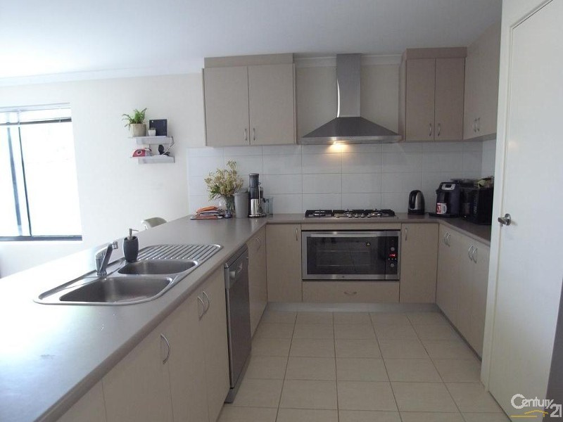 272 Camborne Parkway, Butler WA 6036