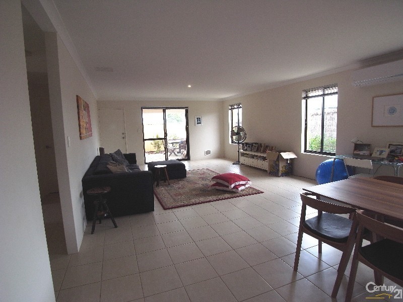 272 Camborne Parkway, Butler WA 6036
