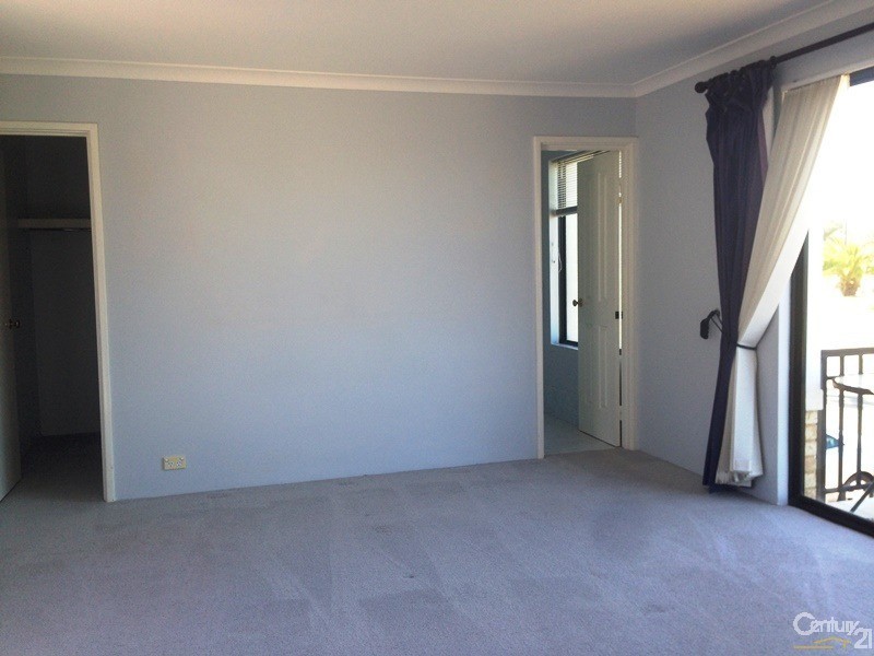 9 Long Beach Promenade, Mindarie WA 6030