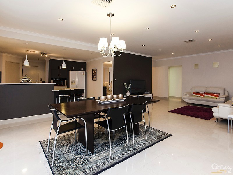 12 Portland Way, Ridgewood WA 6030