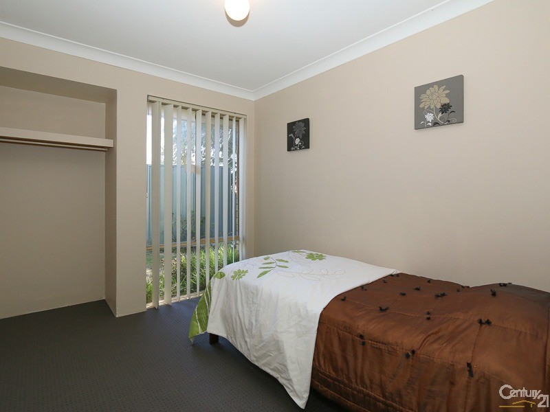 5B Gumblossom Way, Quinns Rocks WA 6030