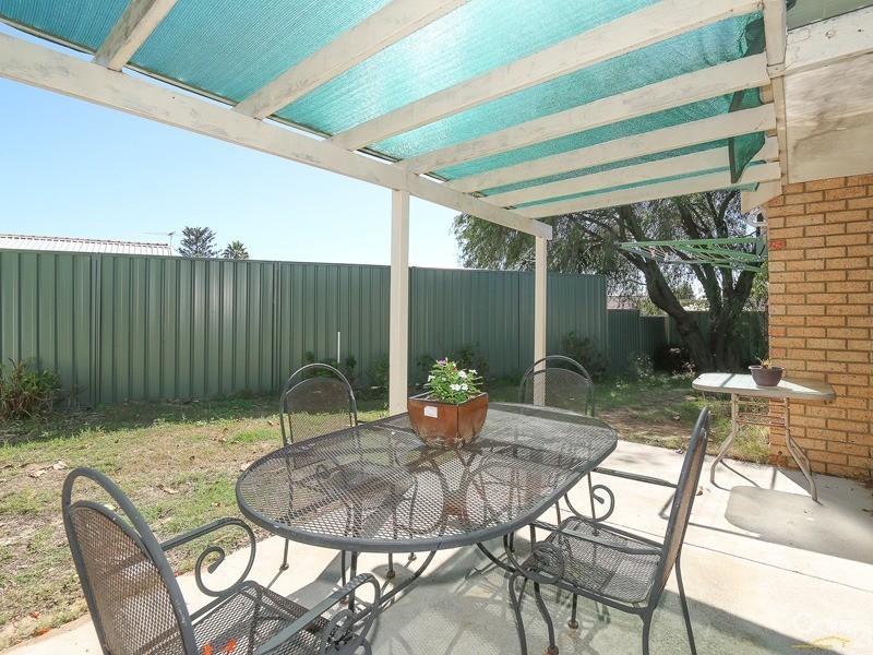 5B Gumblossom Way, Quinns Rocks WA 6030