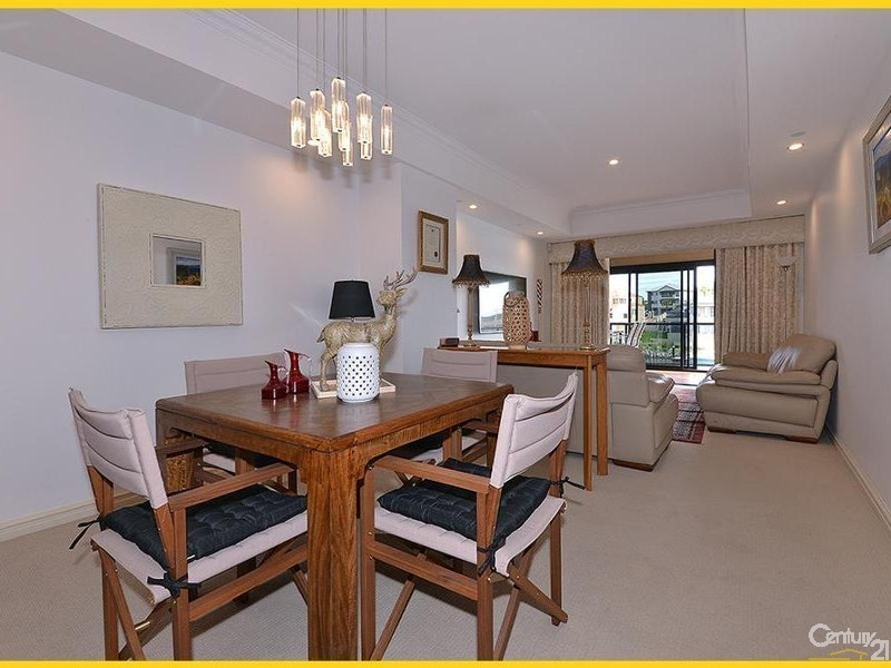 4/6 Itea Place, Mindarie WA 6030