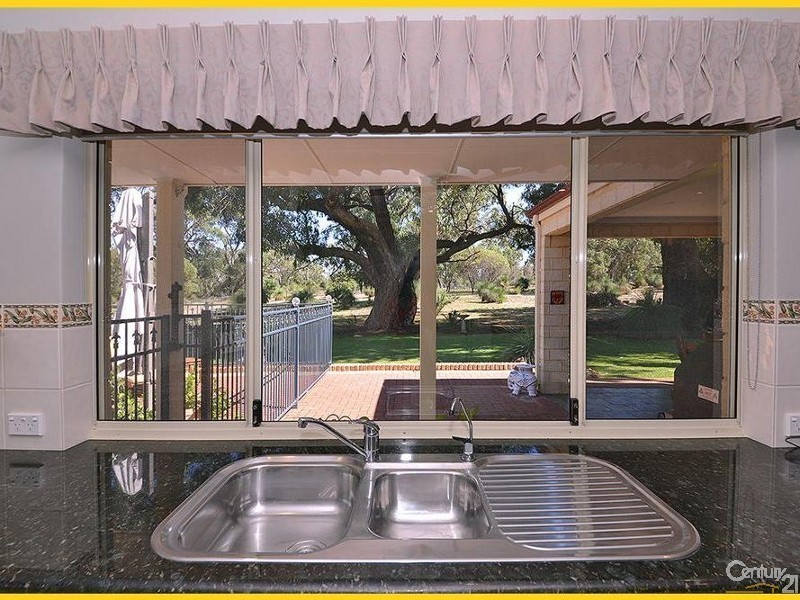 214 Countryside Drive, Two Rocks WA 6037