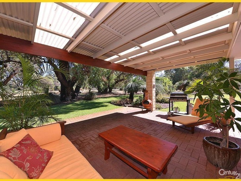 214 Countryside Drive, Two Rocks WA 6037