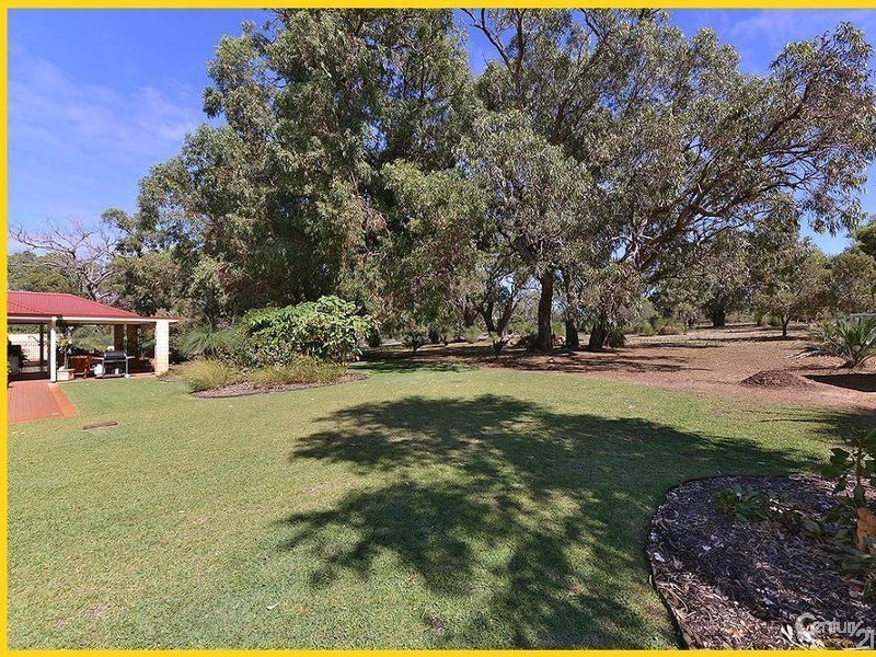 214 Countryside Drive, Two Rocks WA 6037