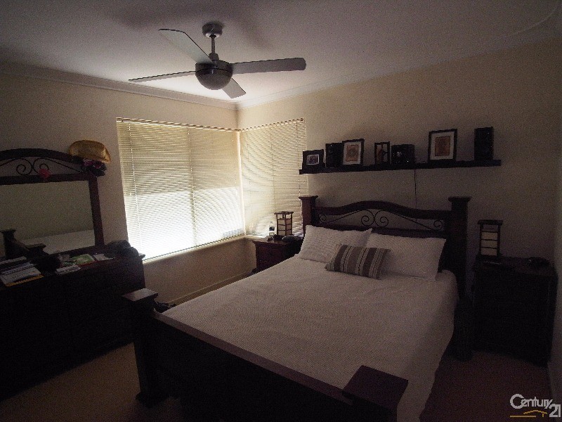 90 Camberwarra Drive, Craigie WA 6025