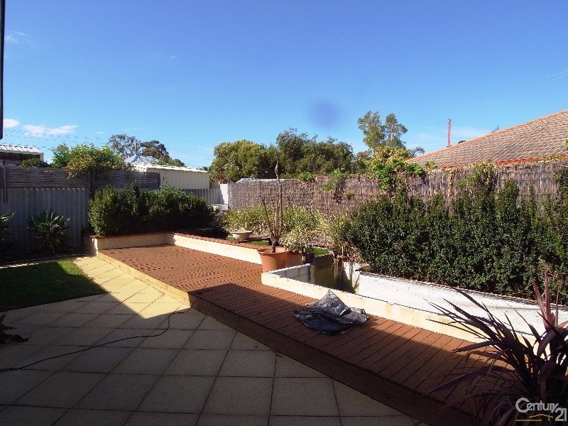 90 Camberwarra Drive, Craigie WA 6025