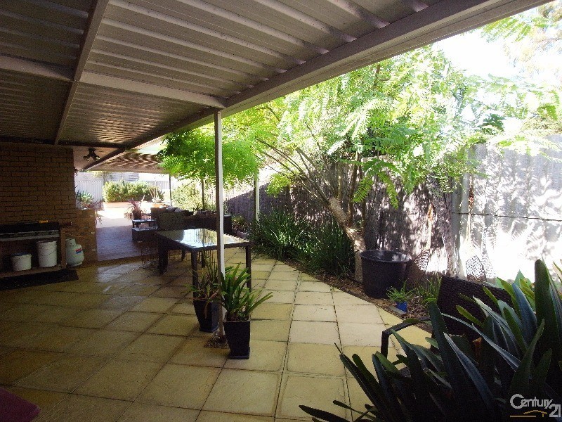 90 Camberwarra Drive, Craigie WA 6025