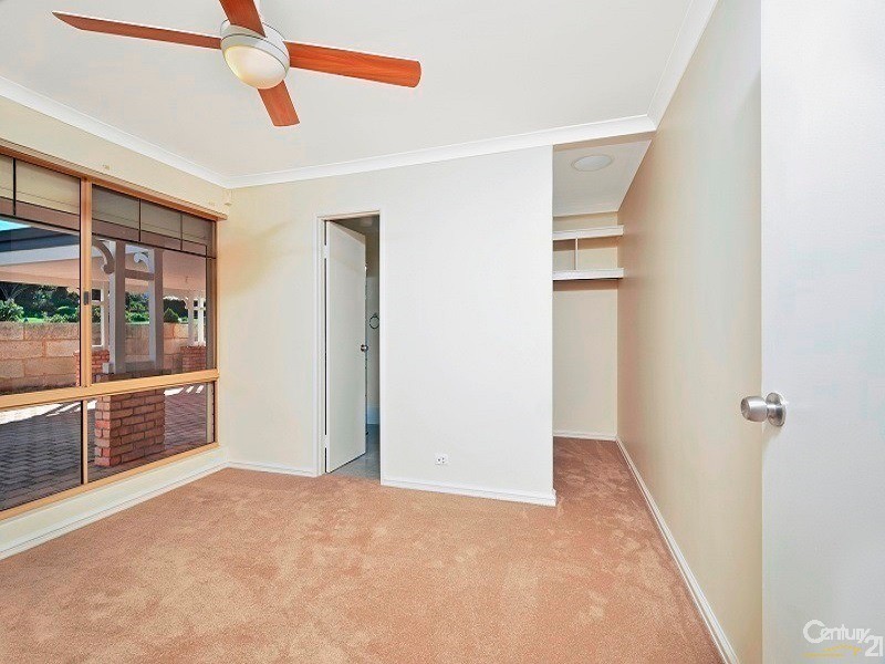 90 Glencoe Loop, Kinross WA 6028