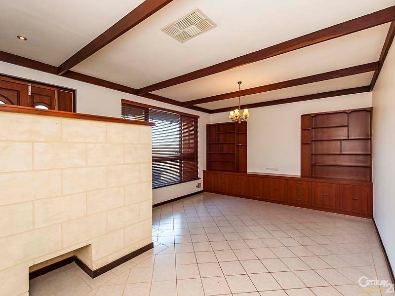 7 Roe Court, Padbury WA 6025