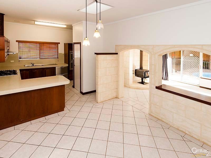 7 Roe Court, Padbury WA 6025