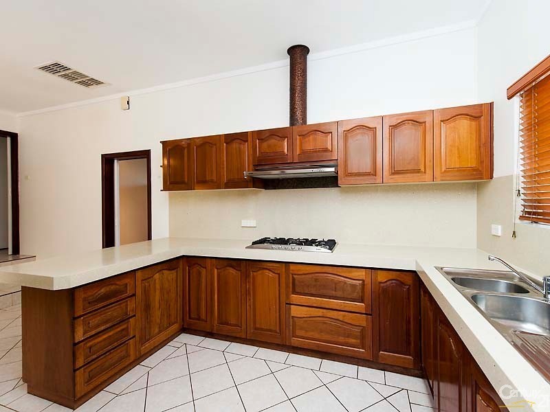 7 Roe Court, Padbury WA 6025