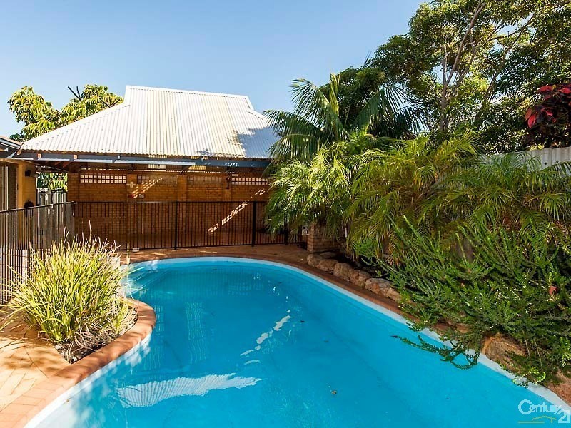 7 Roe Court, Padbury WA 6025