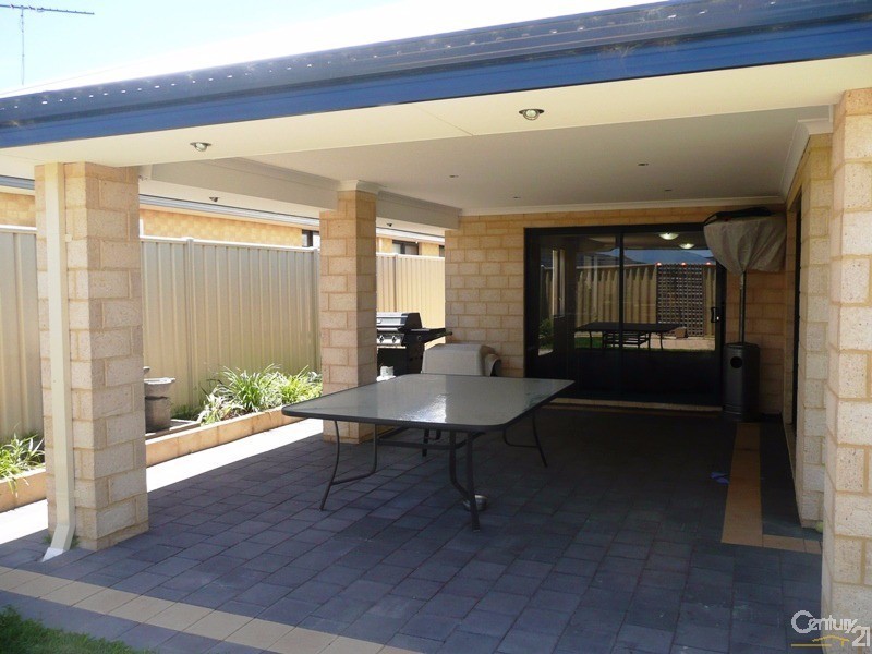 5 Kinvara Way, Ridgewood WA 6030