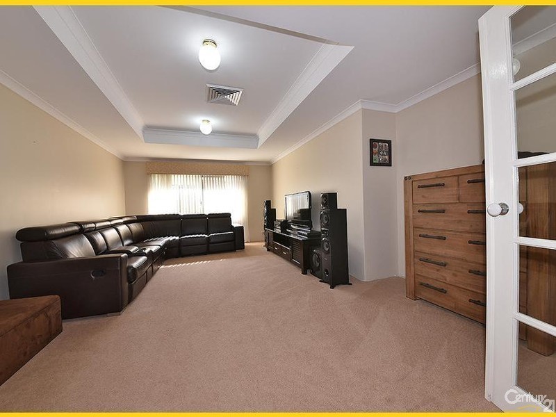 20 Bantry Bend, Mindarie WA 6030