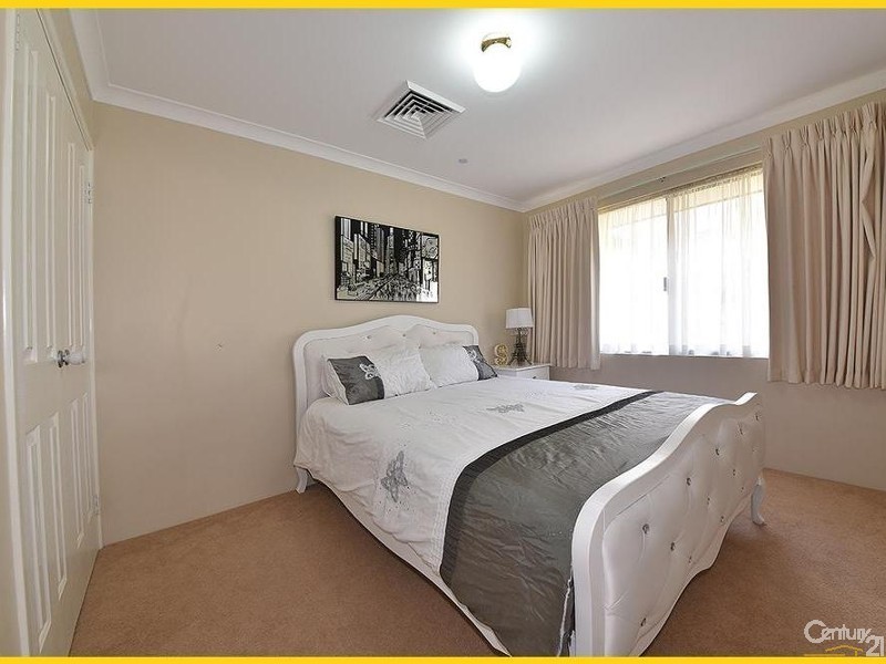 20 Bantry Bend, Mindarie WA 6030