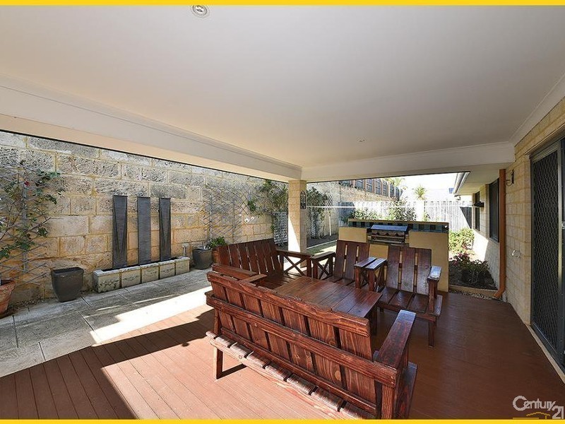 20 Bantry Bend, Mindarie WA 6030