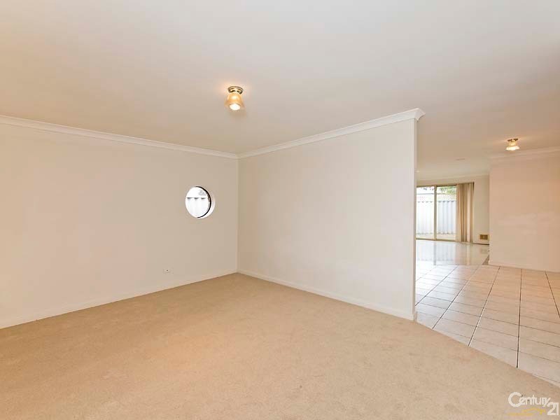 25 Gardiner Heights, Kinross WA 6028