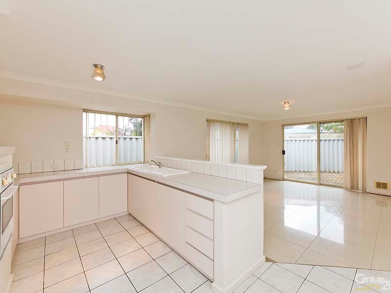 25 Gardiner Heights, Kinross WA 6028