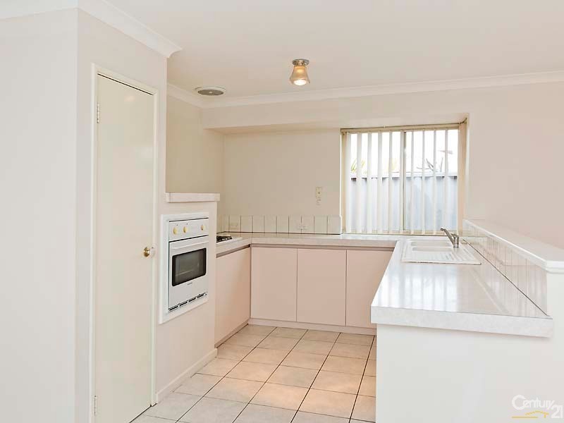 25 Gardiner Heights, Kinross WA 6028