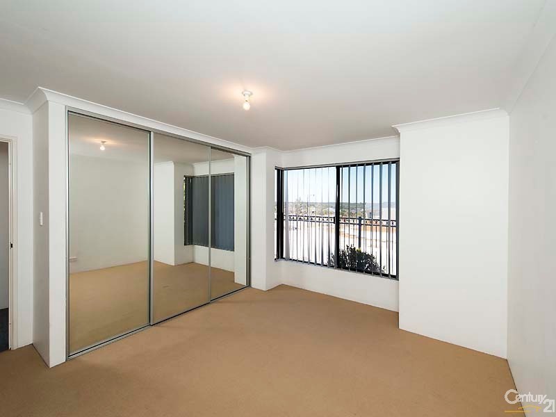 95 Rosegreen Ave, Butler WA 6036