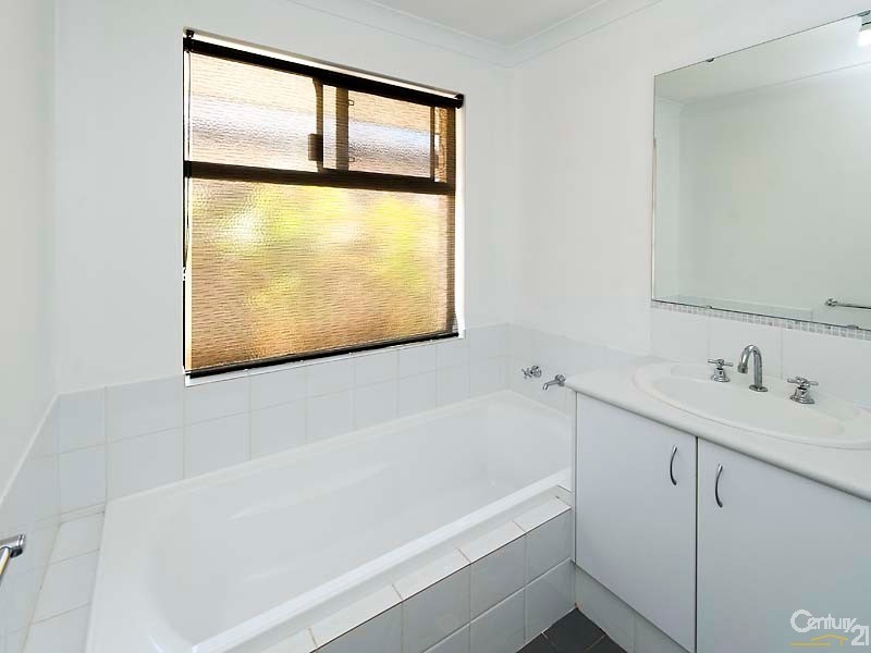 95 Rosegreen Ave, Butler WA 6036