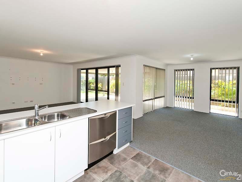 95 Rosegreen Ave, Butler WA 6036