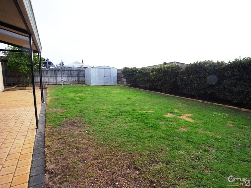 31 Lithgow Drive, Clarkson WA 6030