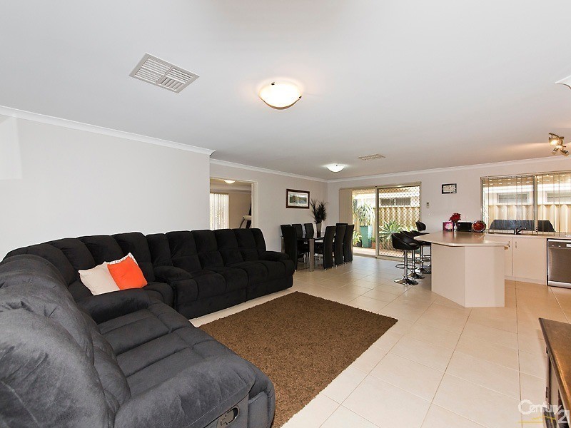 15 Portland Way, Ridgewood WA 6030