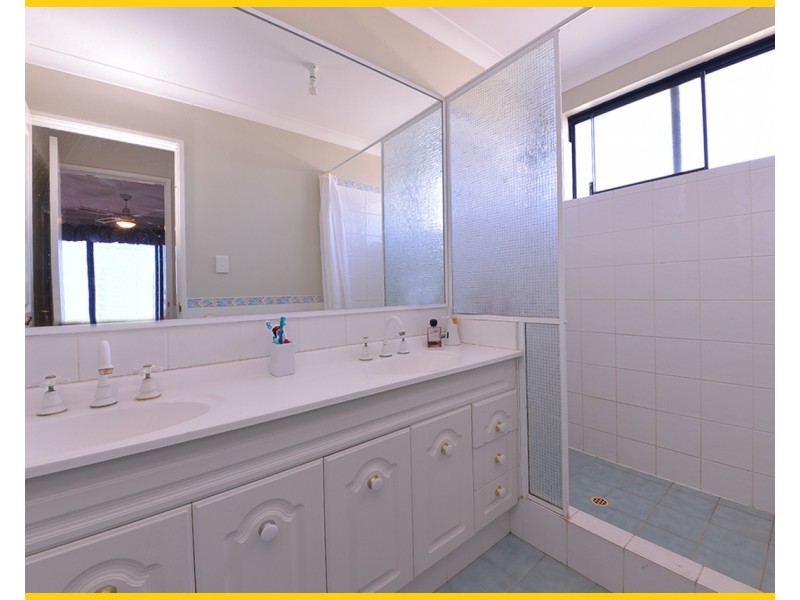 17 Gateshead Loop, Mindarie WA 6030