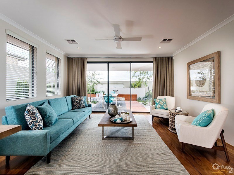 33 Nomad Drive, Clarkson WA 6030