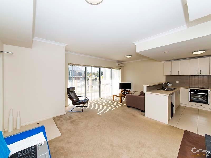 27/10 Pavonia Link, Clarkson WA 6030