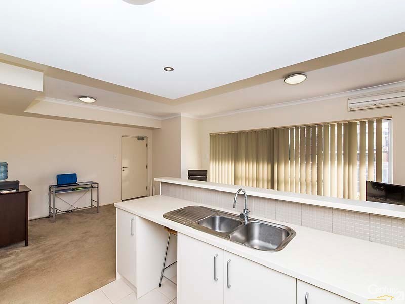 27/10 Pavonia Link, Clarkson WA 6030