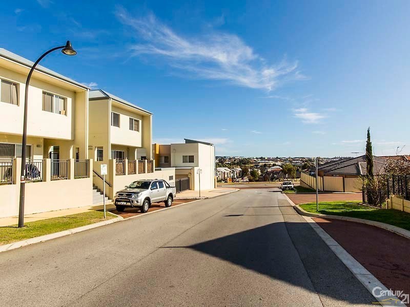 27/10 Pavonia Link, Clarkson WA 6030