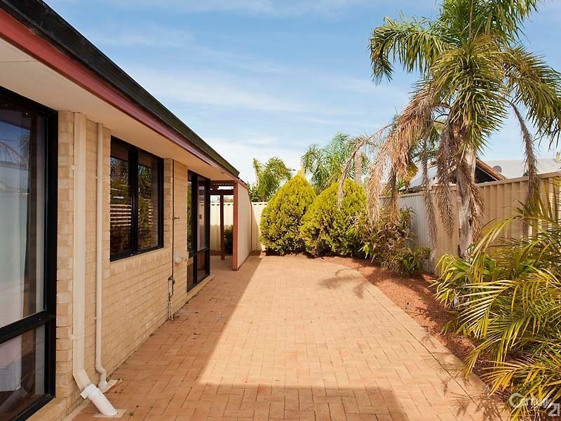 21 Longridge Rise, Quinns Rocks WA 6030