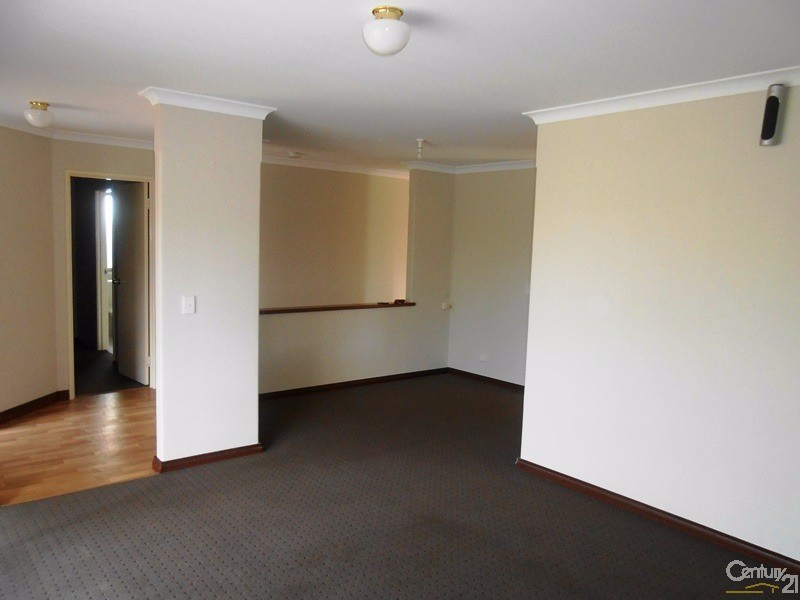 25 St Barnabas Boulevard, Quinns Rocks WA 6030