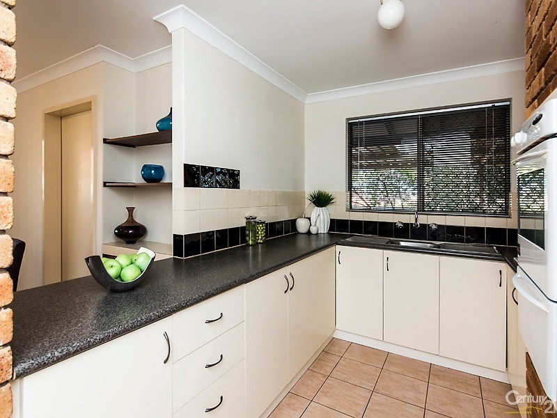 8/169 Tyler Street, Tuart Hill WA 6060