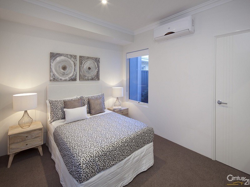 18 Hollington Boulevard, Alkimos WA 6038