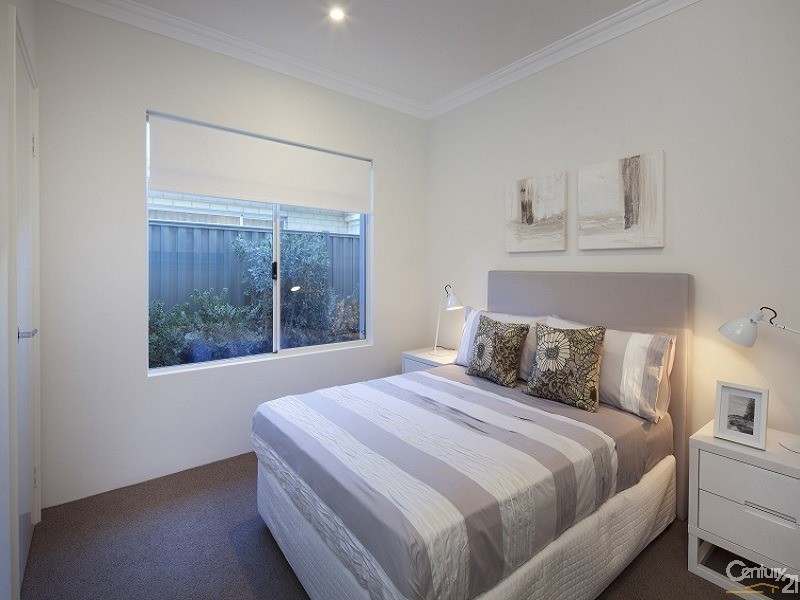 18 Hollington Boulevard, Alkimos WA 6038