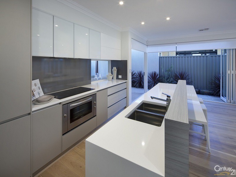 18 Hollington Boulevard, Alkimos WA 6038