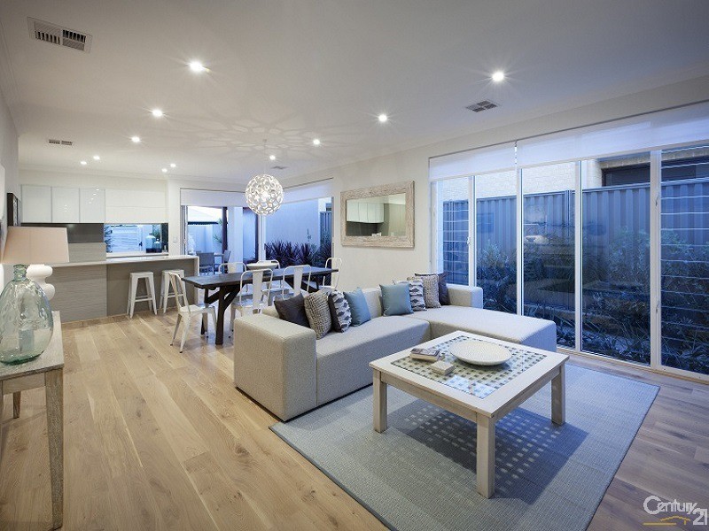 18 Hollington Boulevard, Alkimos WA 6038