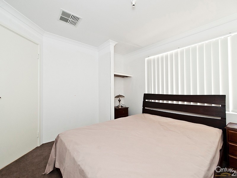 8  Headsail Brace, Alkimos WA 6038