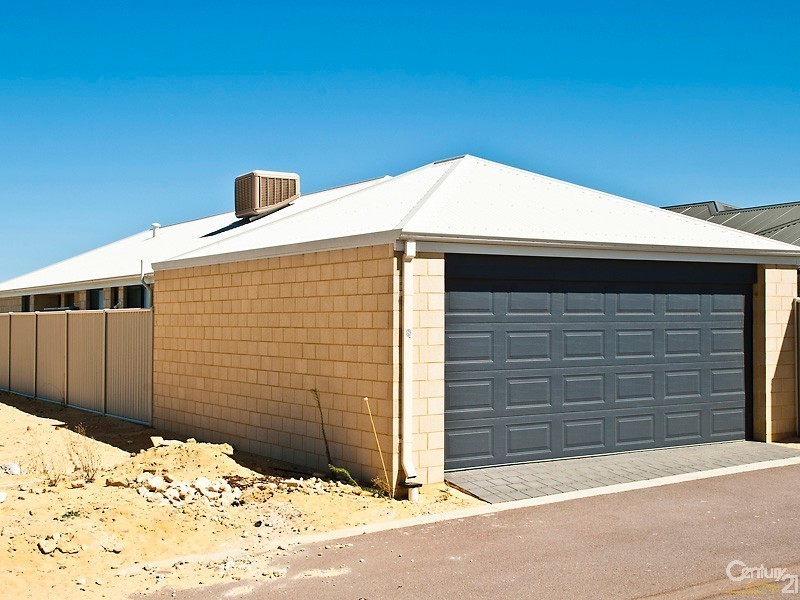 8  Headsail Brace, Alkimos WA 6038